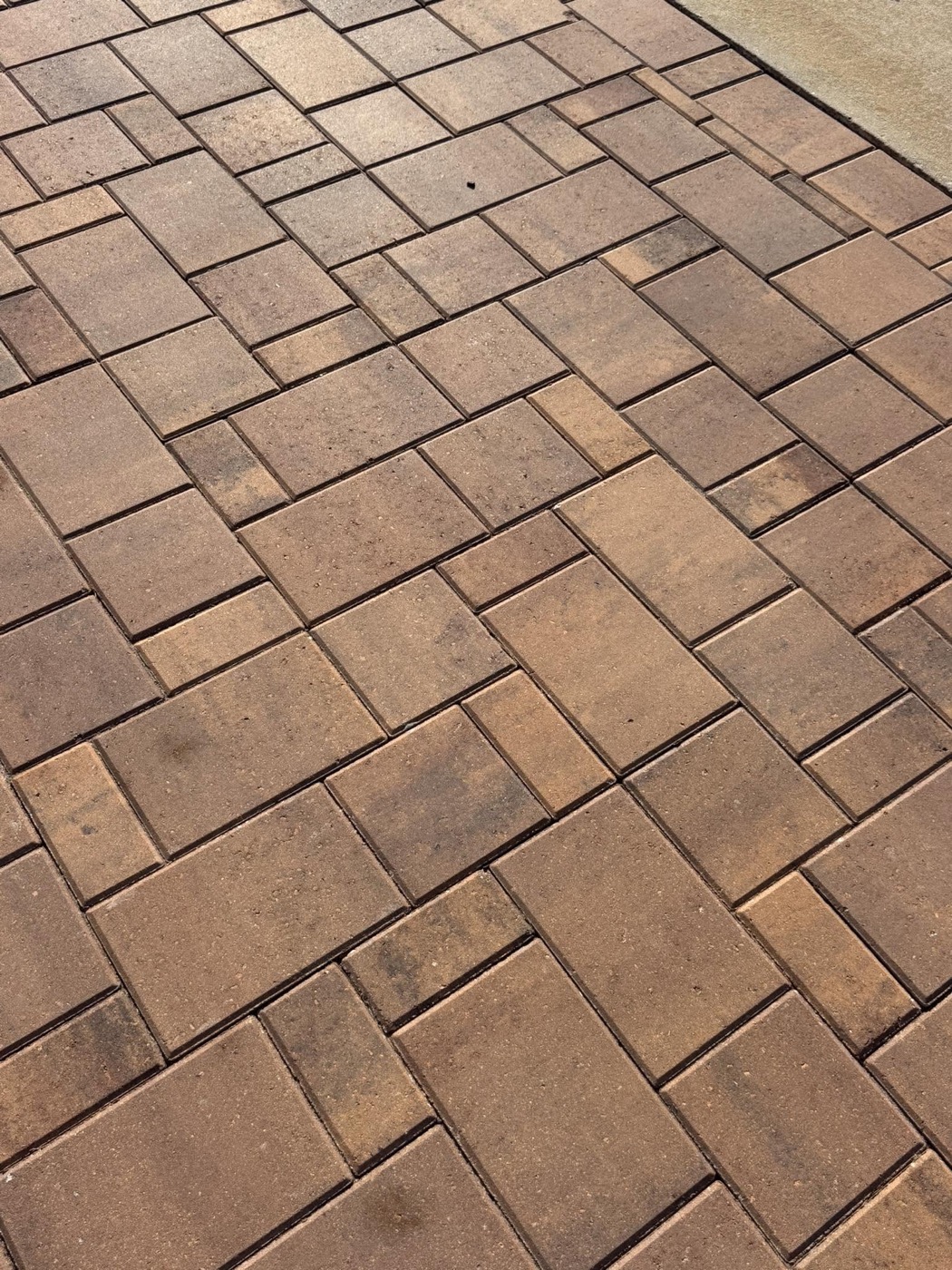 Herringbone paver driveway by Titan Pavers